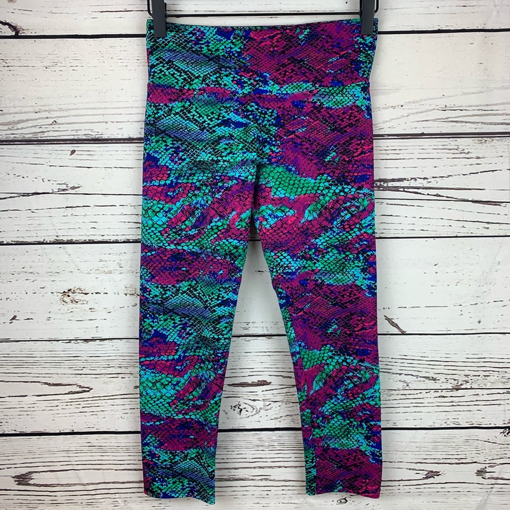 Onzie Capri Leggings - Women's Yoga Pants